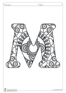 Mandala para colorear letra M lista